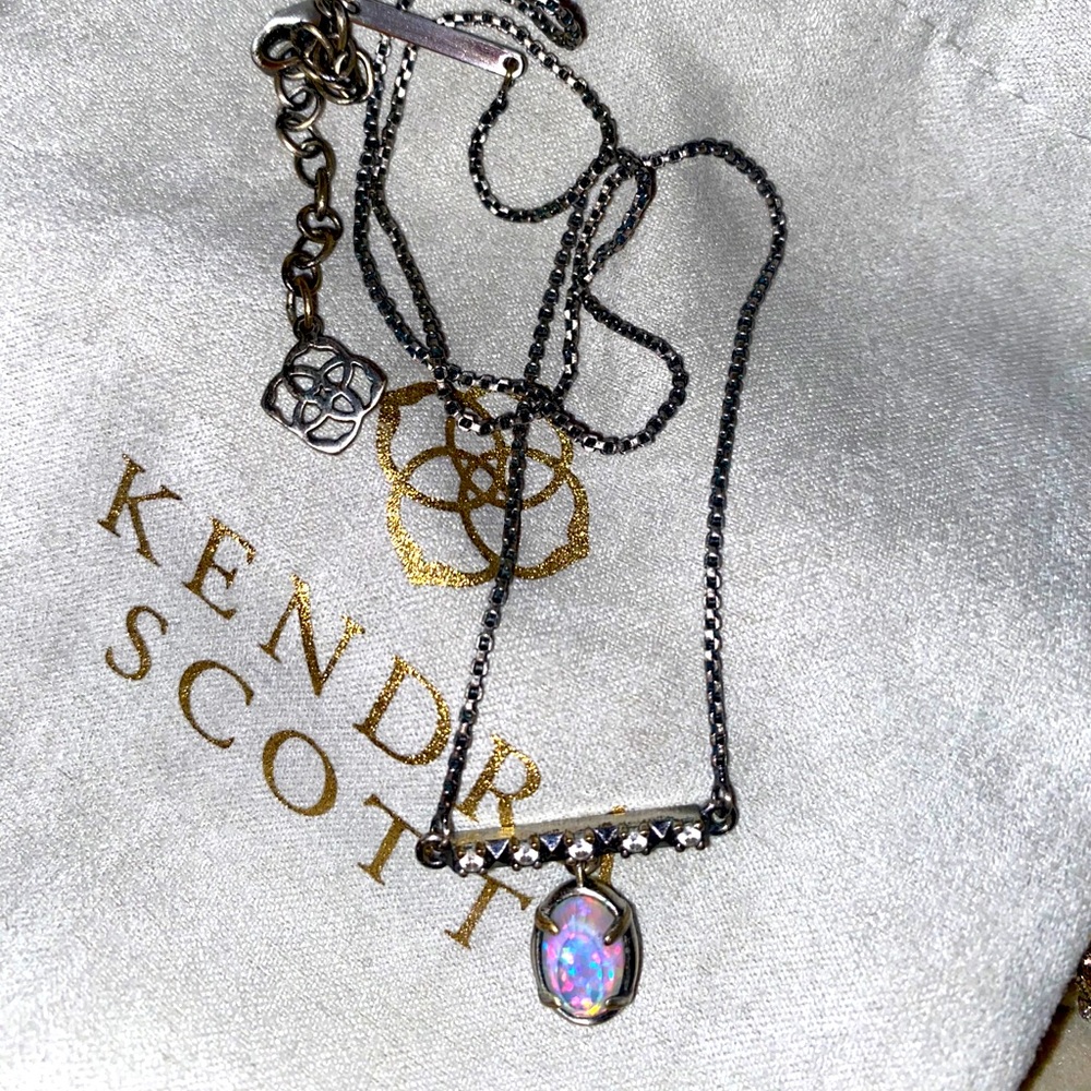 Kendra Scott Necklace